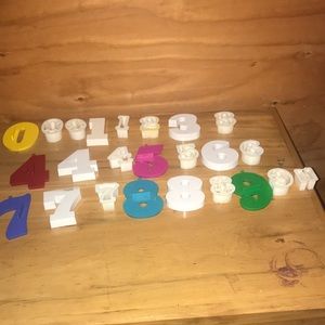 This a 24 pice play doh set